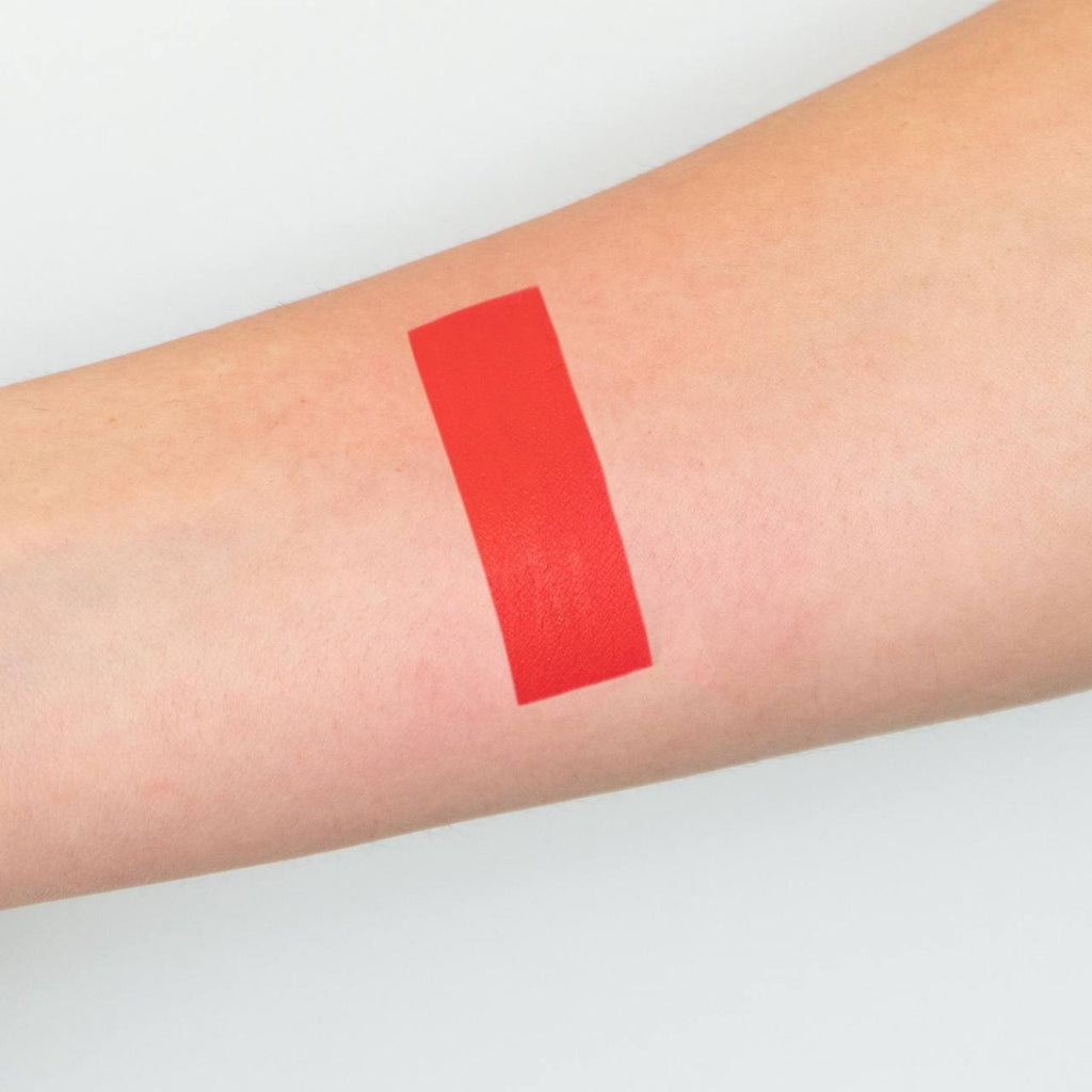 MKLIP50 - Barra de labios líquida Mate – Poppy Red