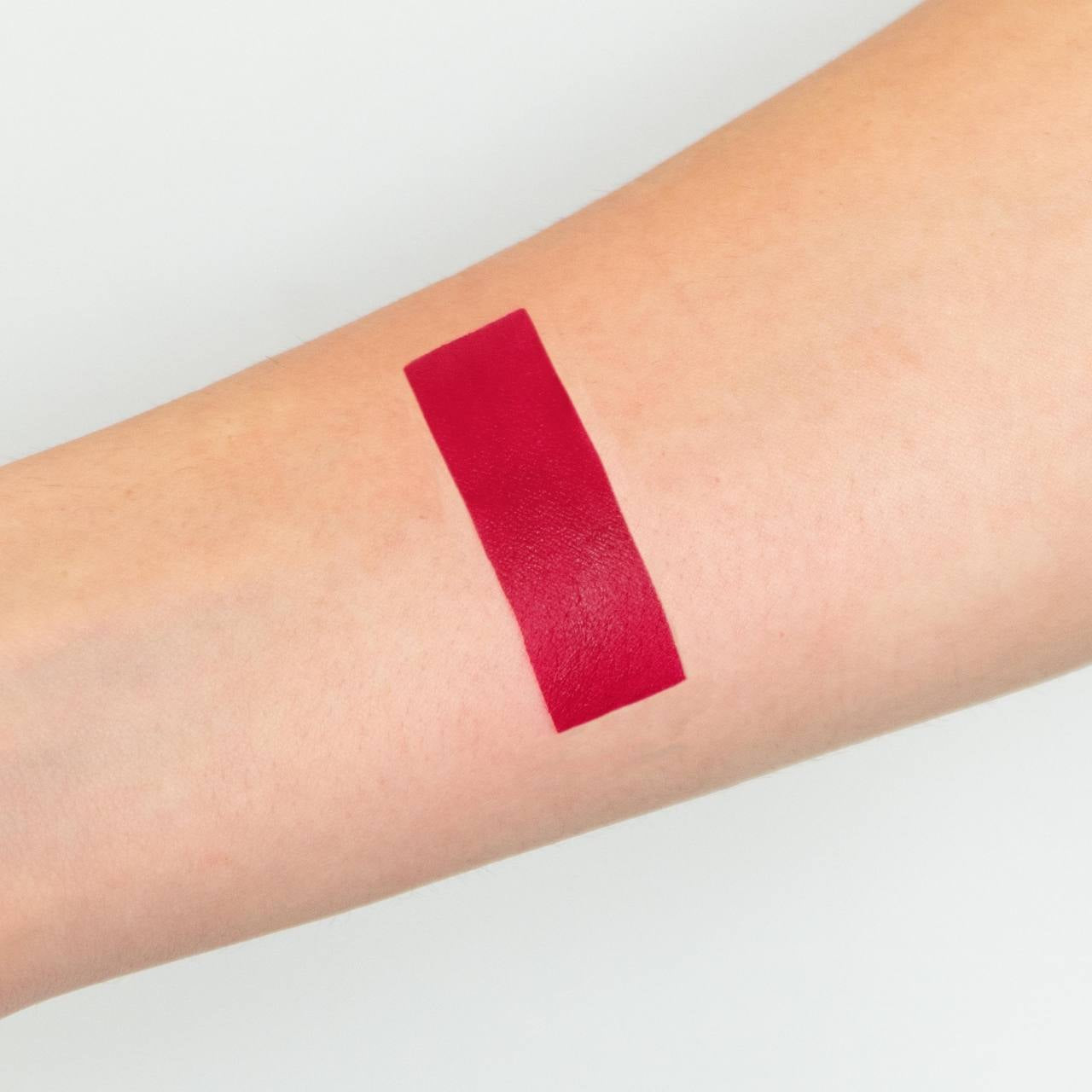 MKLIP52 - Barra de labios líquida Mate – Raspberry Red