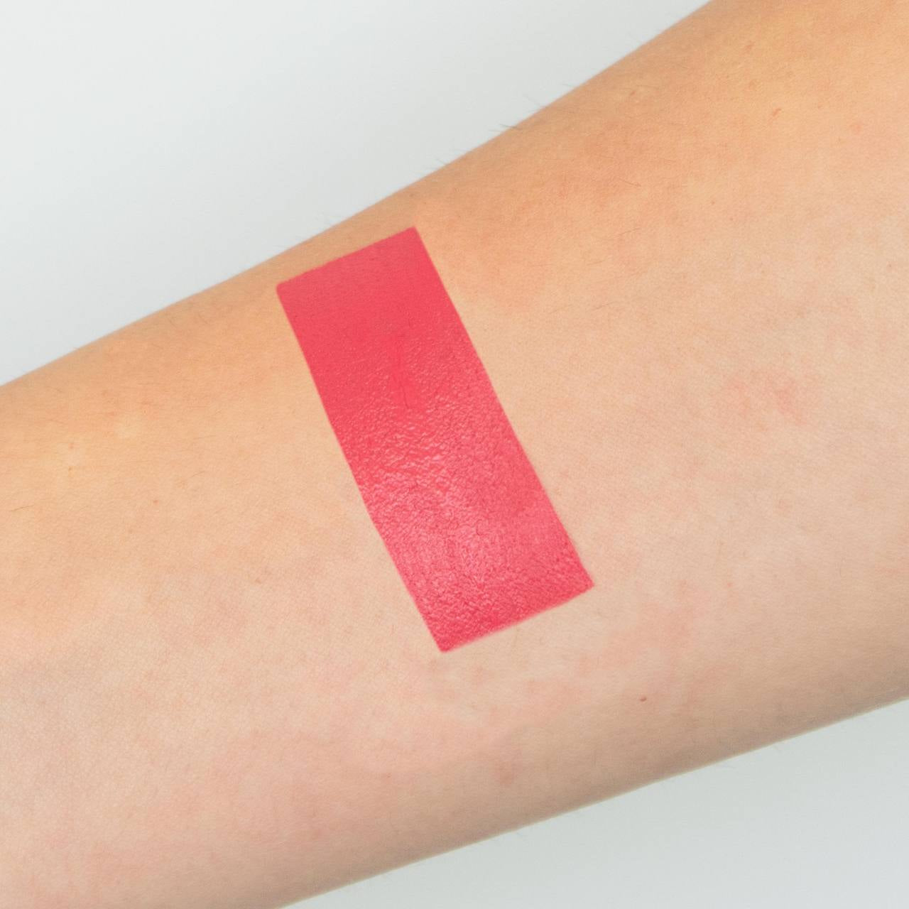 MKLIP59 - Barra de labios líquida Mate – First Magenta