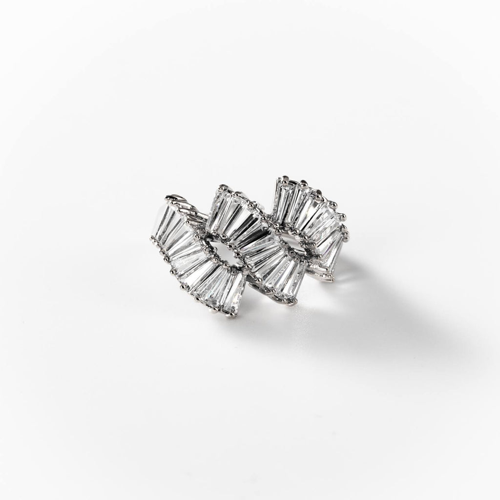 BIGAS030 - Anillo Abanico de luz de metal rodiado